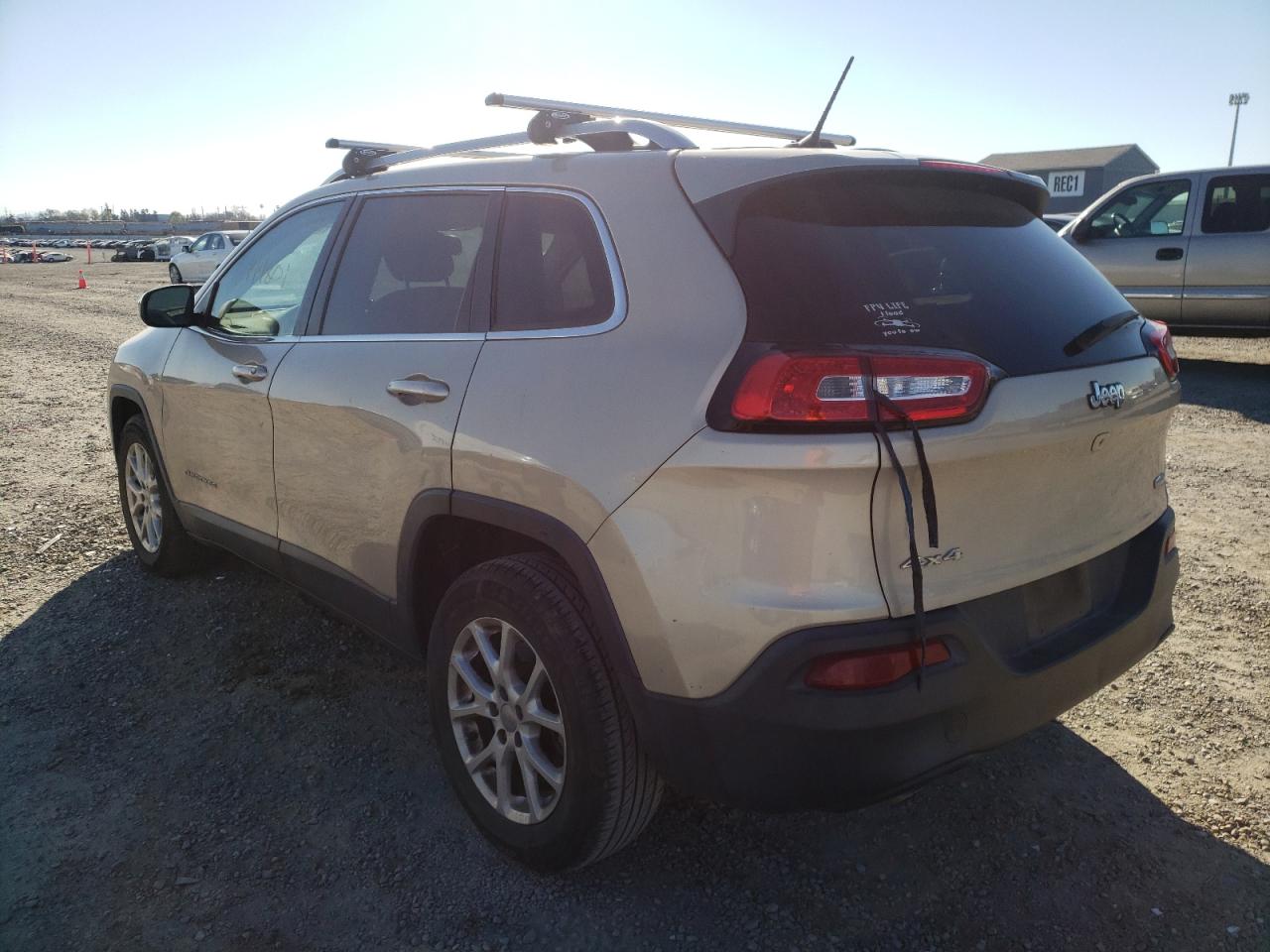 Photo 3 from auction – 2015 JEEP CHEROKEE L with VIN 1C4PJMCB4FW644896