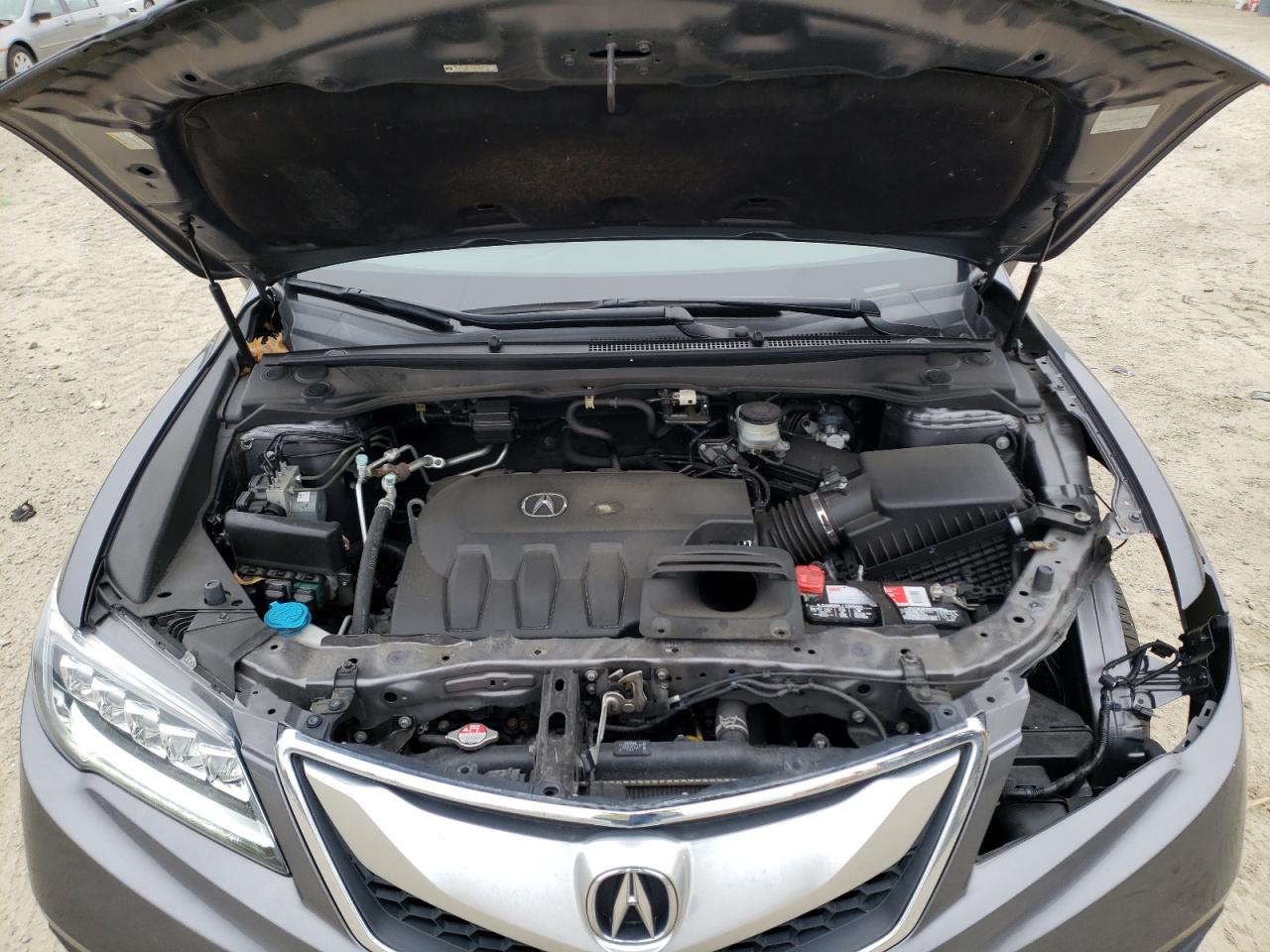 Photo 7 from auction – 2018 ACURA RDX with VIN 5J8TB4H31JL021650