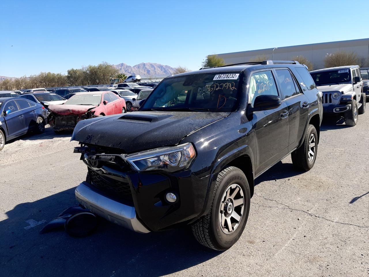 Photo 2 from auction – 2020 TOYOTA 4RUNNER SR with VIN JTEBU5JR8L5745332