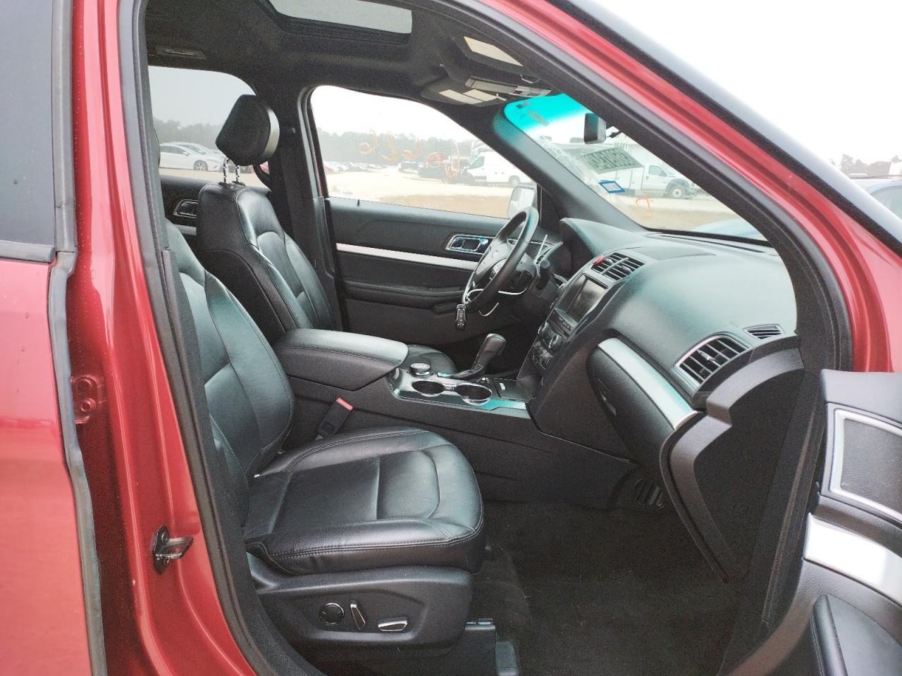 Photo 5 from auction – 2016 FORD EXPLORER X with VIN 1FM5K8D89GGA20758