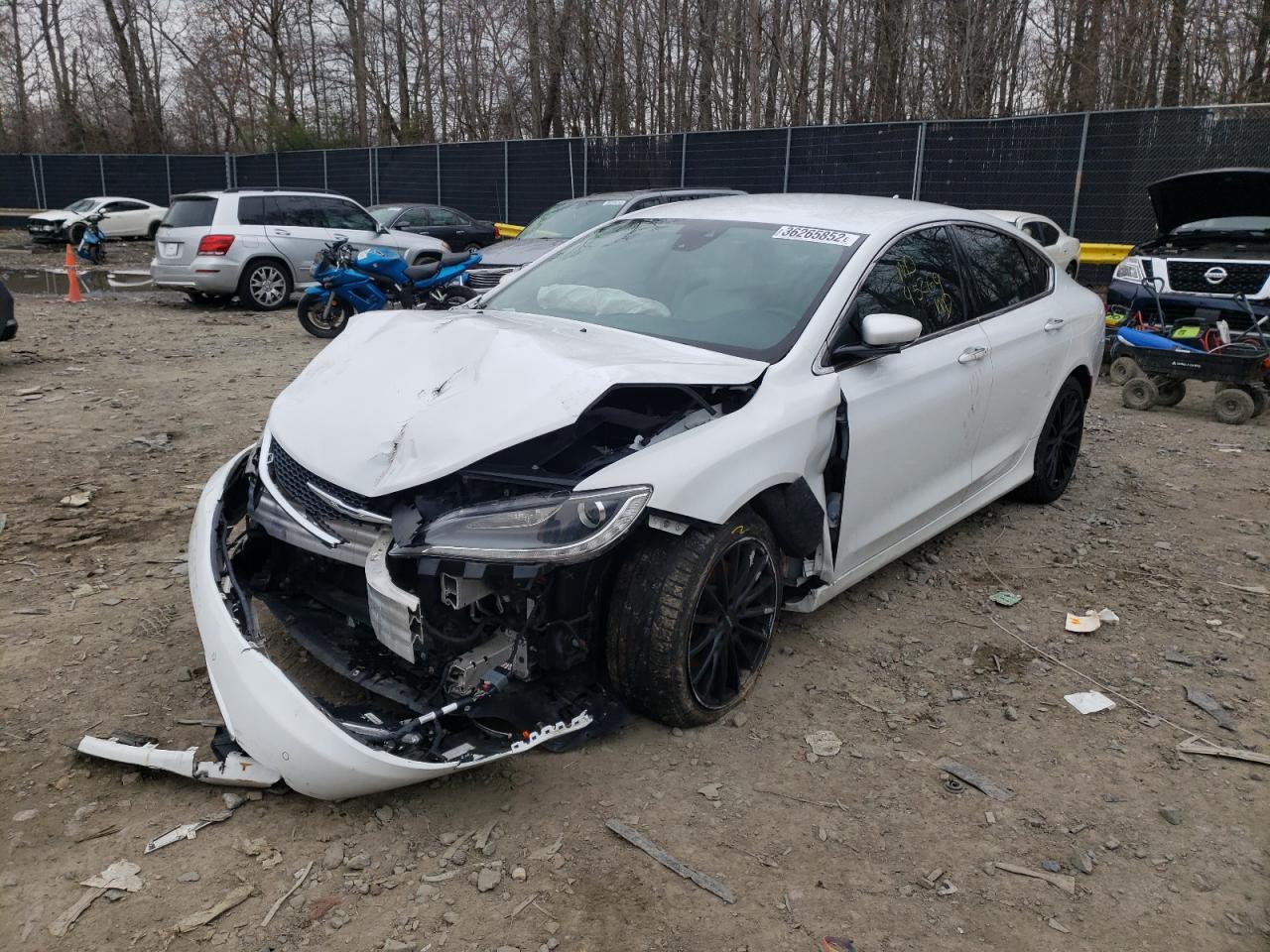 Photo 2 from auction – 2015 CHRYSLER 200 C with VIN 1C3CCCCG0FN572782