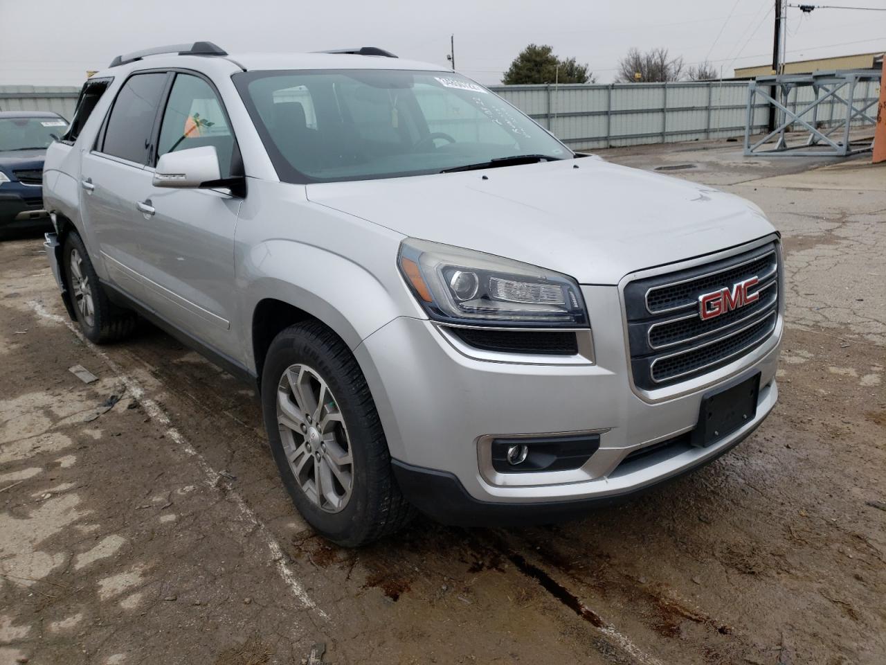 GMC ACADIA SLT 2015 with VIN 1GKKVRKD1FJ253978 - Photo from auction