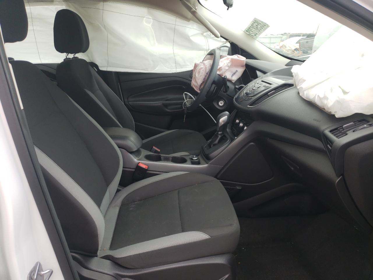 Photo 5 from auction – 2014 FORD ESCAPE S with VIN 1FMCU0F7XEUE06417