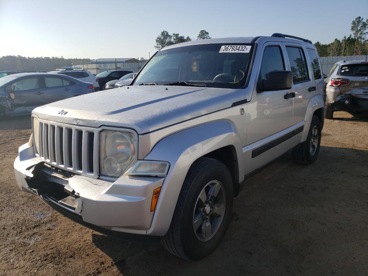 Photo 2 from auction – 2008 JEEP LIBERTY SP with VIN 1J8GN28K68W102812