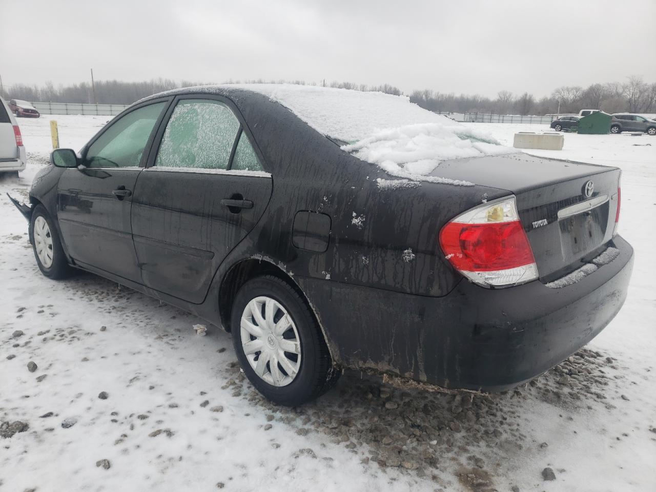 Photo 3 from auction – 2005 TOYOTA CAMRY LE with VIN 4T1BE32K85U067824