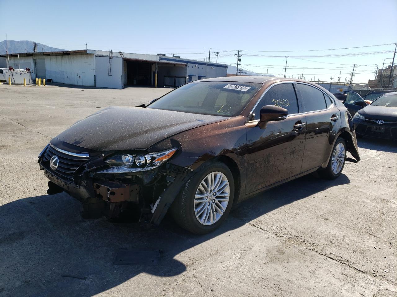 Foto 2 de la subasta – 2016 LEXUS ES 350 con VIN JTHBK1GG4G2238863