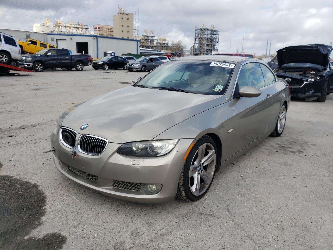 Photo 2 from auction – 2008 BMW 335 I with VIN WBAWL73598PX53897
