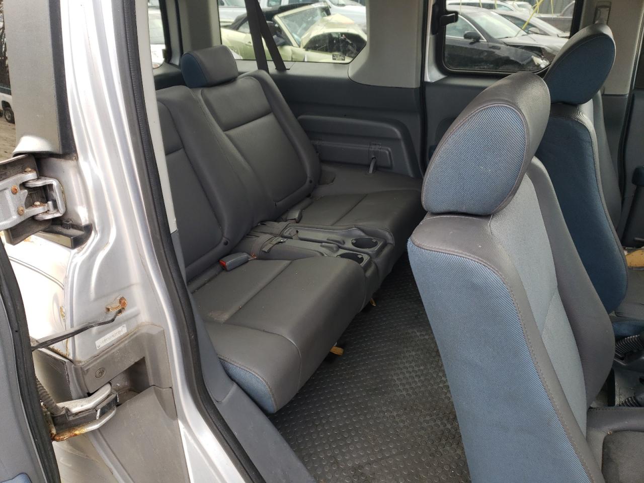 Photo 6 from auction – 2004 HONDA ELEMENT LX with VIN 5J6YH28344L019090