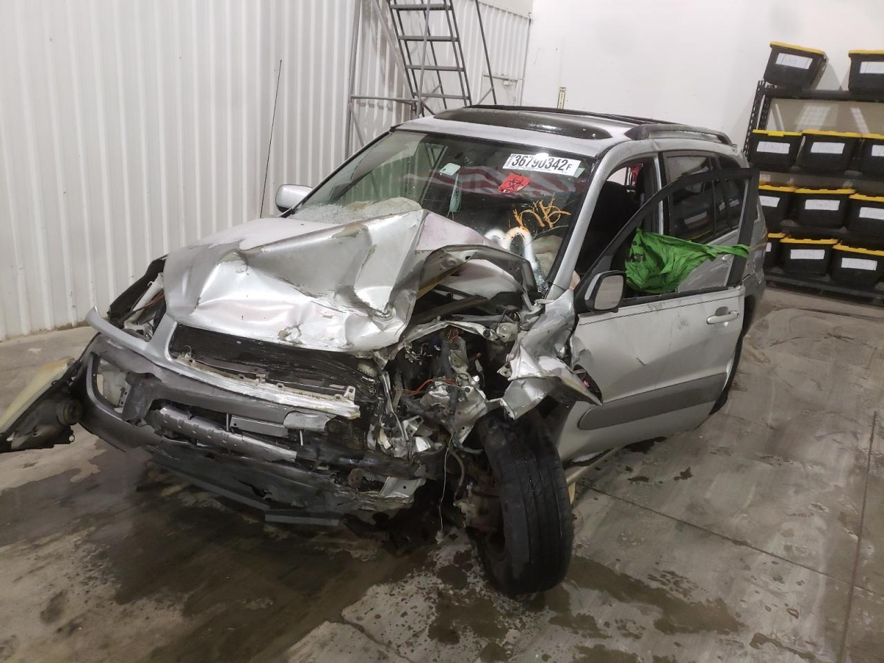 Photo 2 from auction – 2001 TOYOTA RAV4 with VIN JTEHH20V510122157