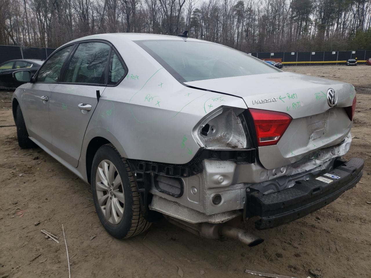 Photo 3 from auction – 2015 VOLKSWAGEN PASSAT S with VIN 1VWAT7A39FC075748