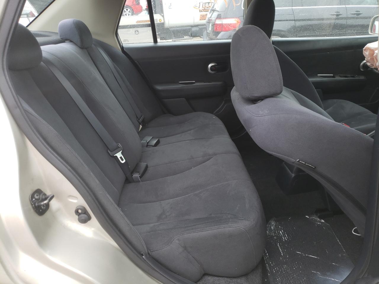 Photo 6 from auction – 2009 NISSAN VERSA S with VIN 3N1BC11E99L382628