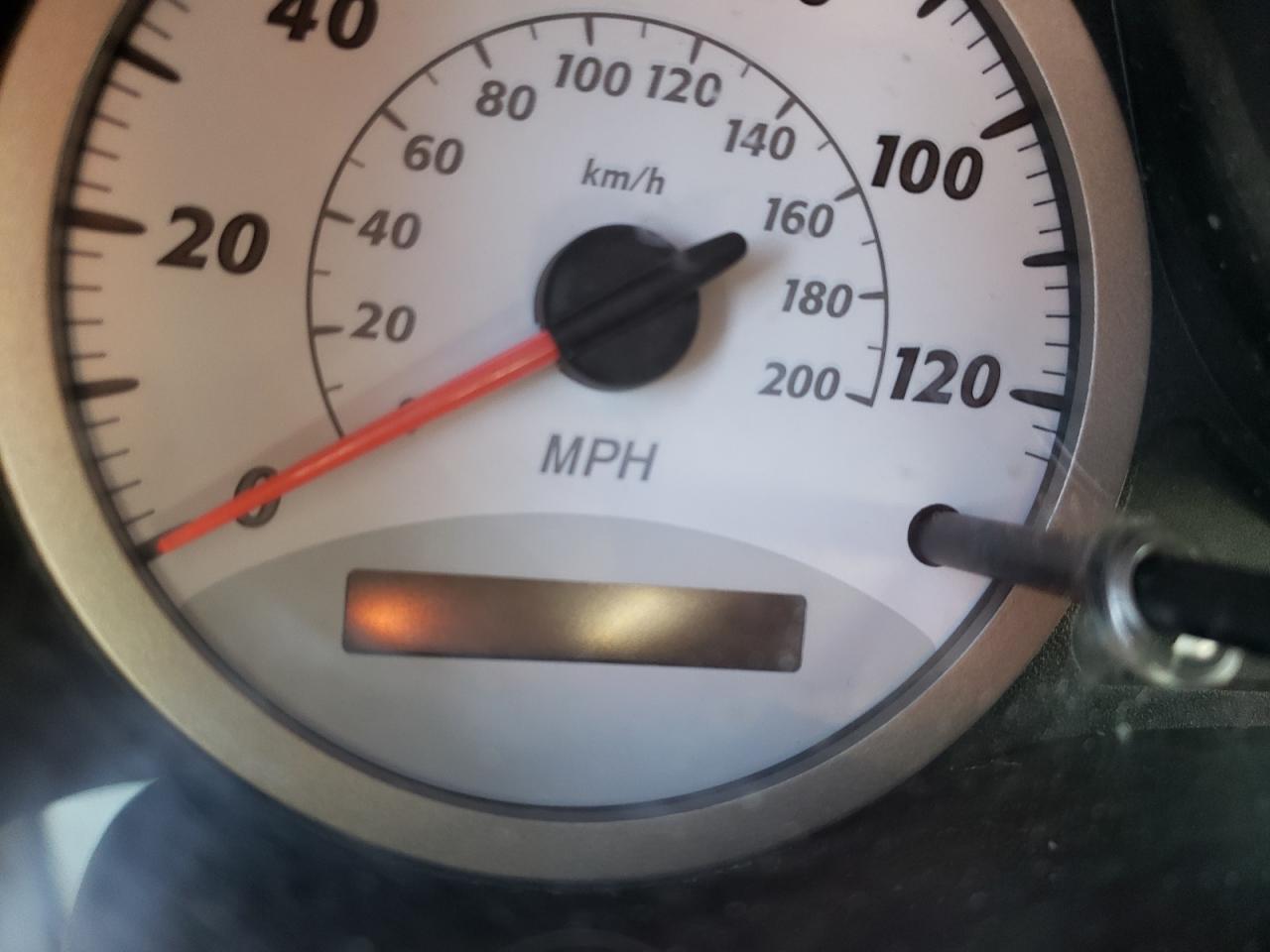 Photo 8 from auction – 2005 TOYOTA RAV4 with VIN JTEHD20V050046199