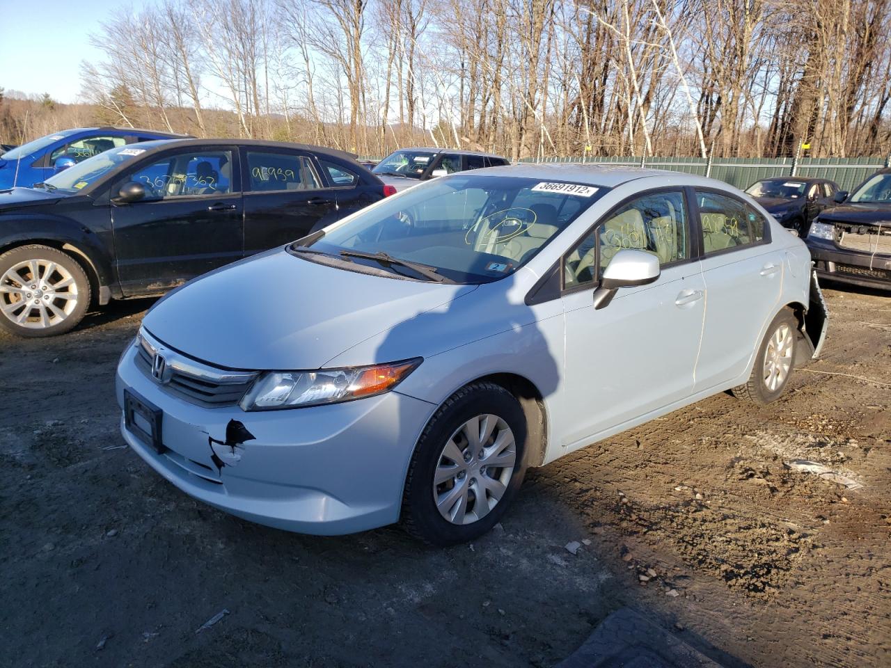 Photo 2 from auction – 2012 HONDA CIVIC LX with VIN 2HGFB2F52CH586799