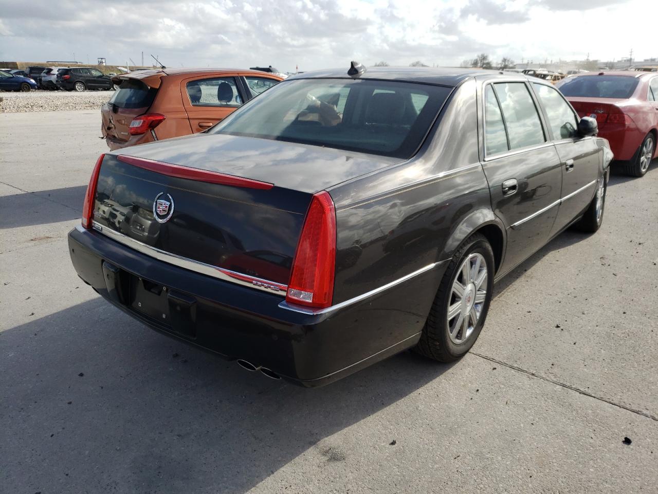 Photo 4 from auction – 2009 CADILLAC DTS with VIN 1G6KD57Y89U118134