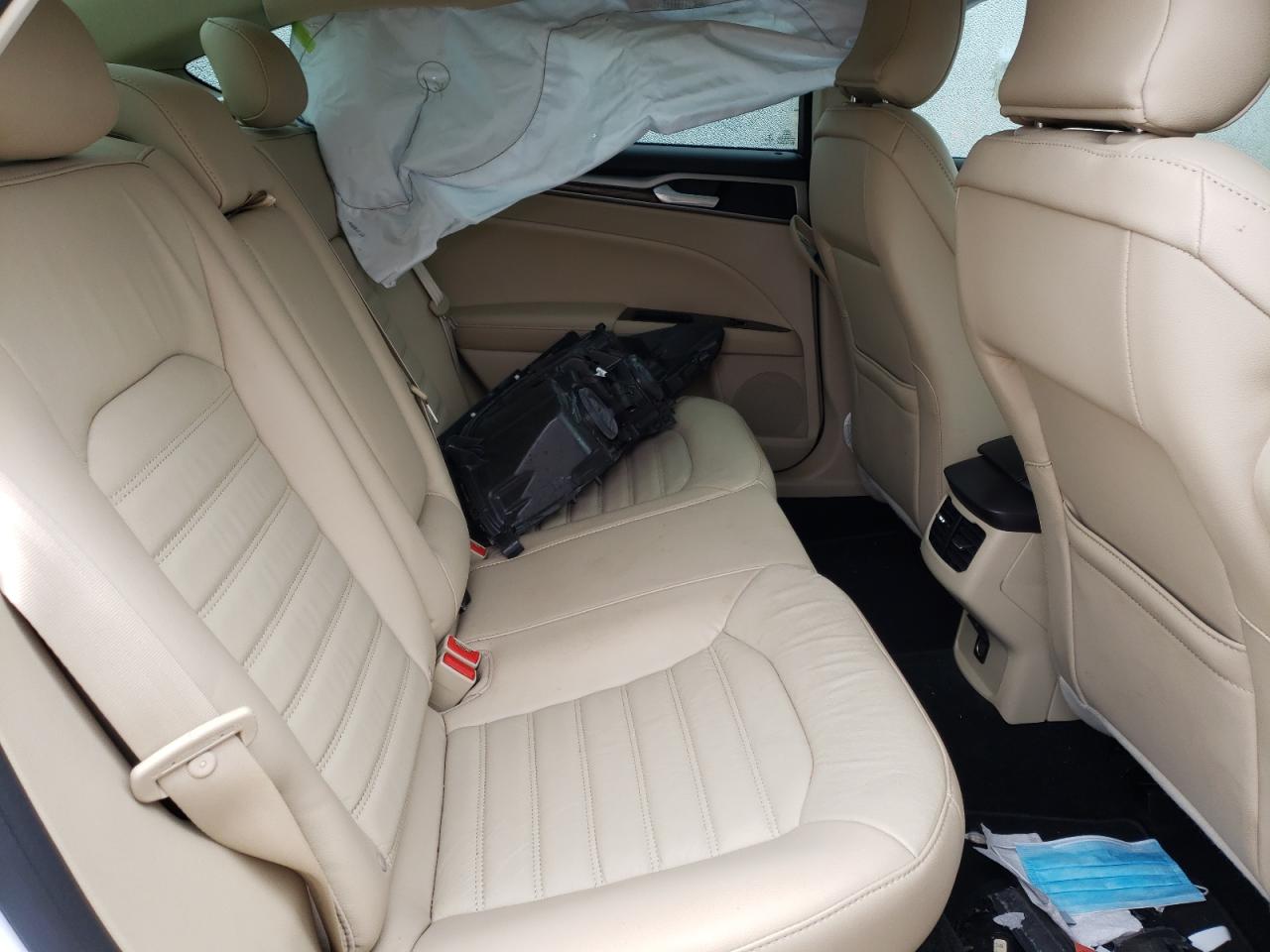 Photo 6 from auction – 2016 FORD FUSION SE with VIN 3FA6P0HD0GR382575