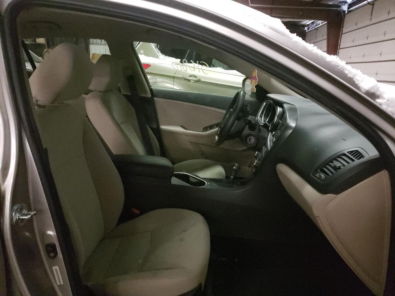 Photo 5 from auction – 2015 KIA OPTIMA LX with VIN KNAGM4A79F5536766