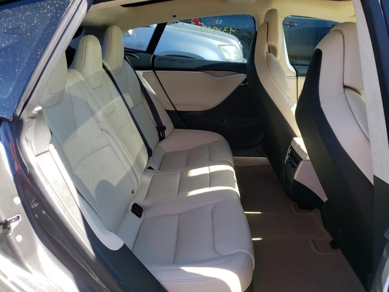 Photo 6 from auction – 2017 TESLA MODEL S with VIN 5YJSA1E2XHF212696