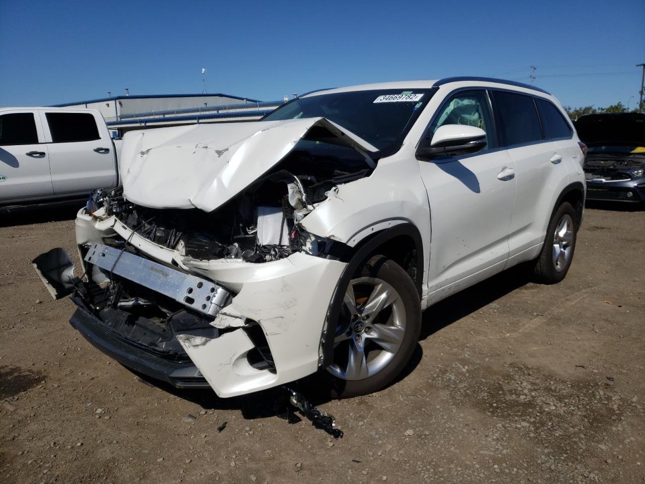 صورة رقم 2 من المزاد - 2017 TOYOTA HIGHLANDER مع VIN 5TDYZRFH0HS205515