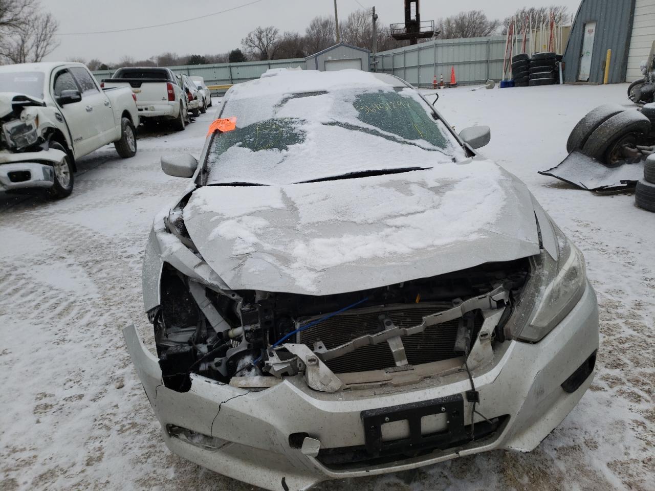 Photo 9 from auction – 2016 NISSAN ALTIMA 2.5 with VIN 1N4AL3AP4GC155044