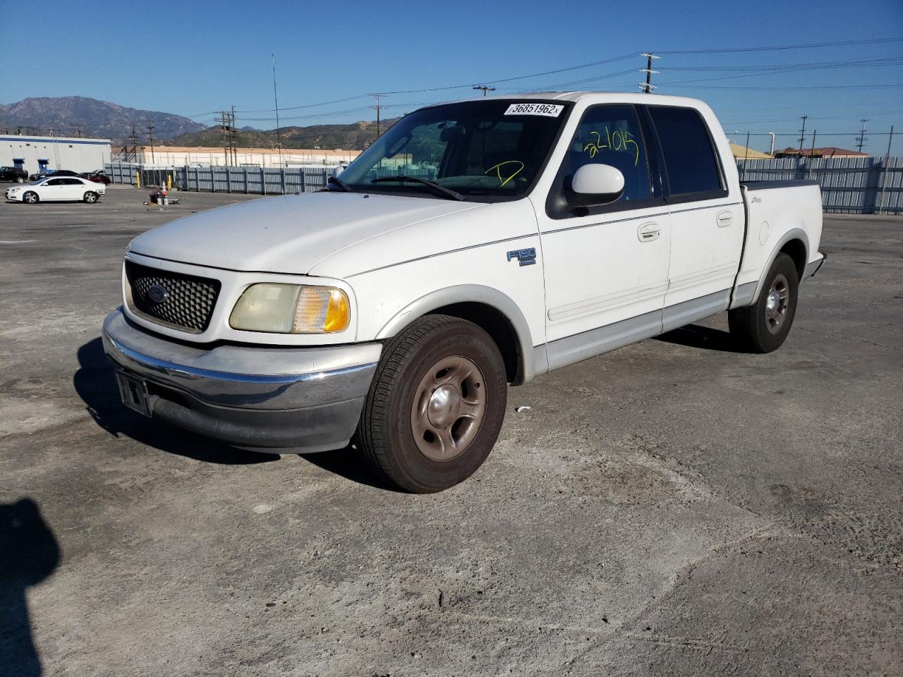 Photo 2 from auction – 2002 FORD F150 SUPER with VIN 1FTRW07L02KE33489