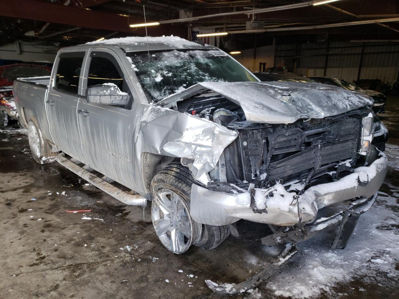 CHEVROLET SILVERADO 2018 with VIN 3GCUKPEC3JG357659 - Photo from auction