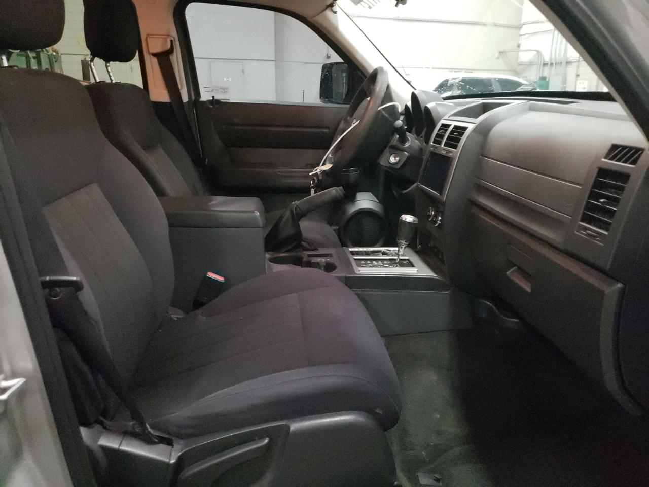 Photo 5 from auction – 2011 DODGE NITRO HEAT with VIN 1D4PU4GK0BW598353