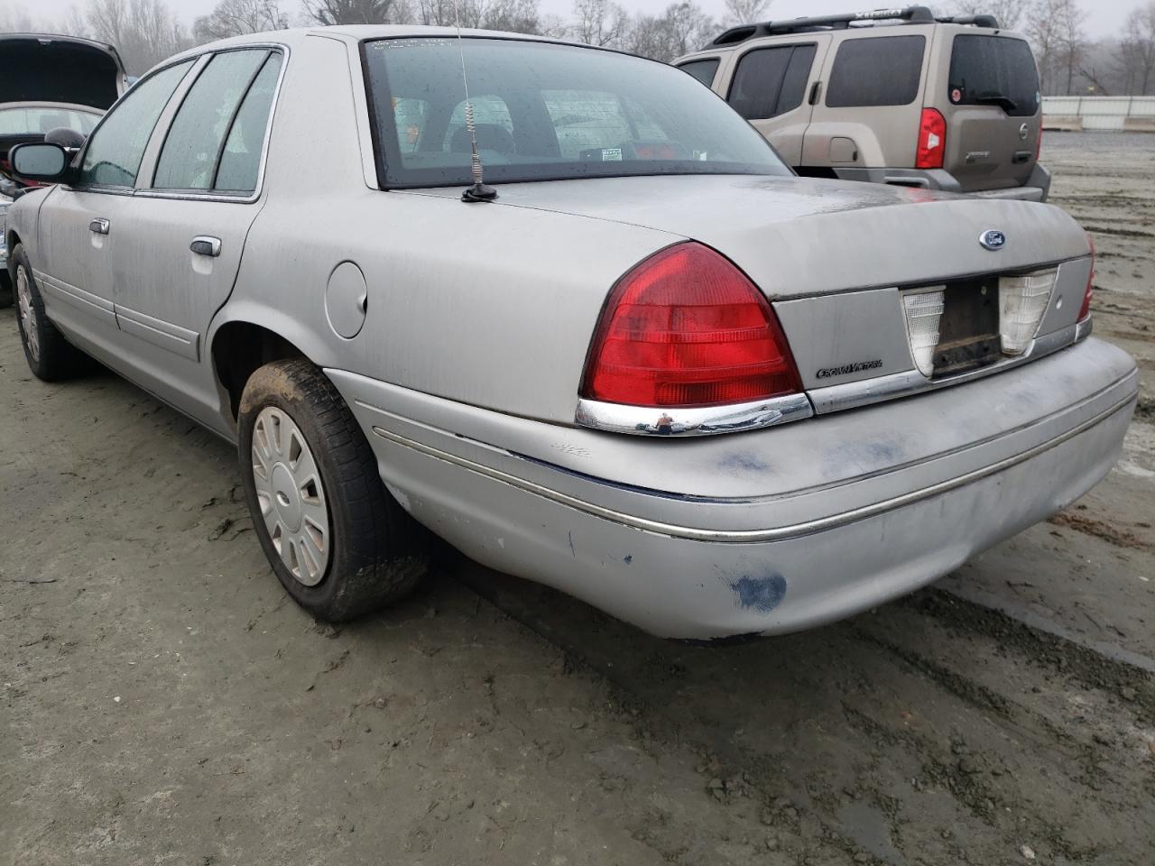 Photo 3 from auction – 2006 FORD CROWN VICT with VIN 2FAFP71W46X138674