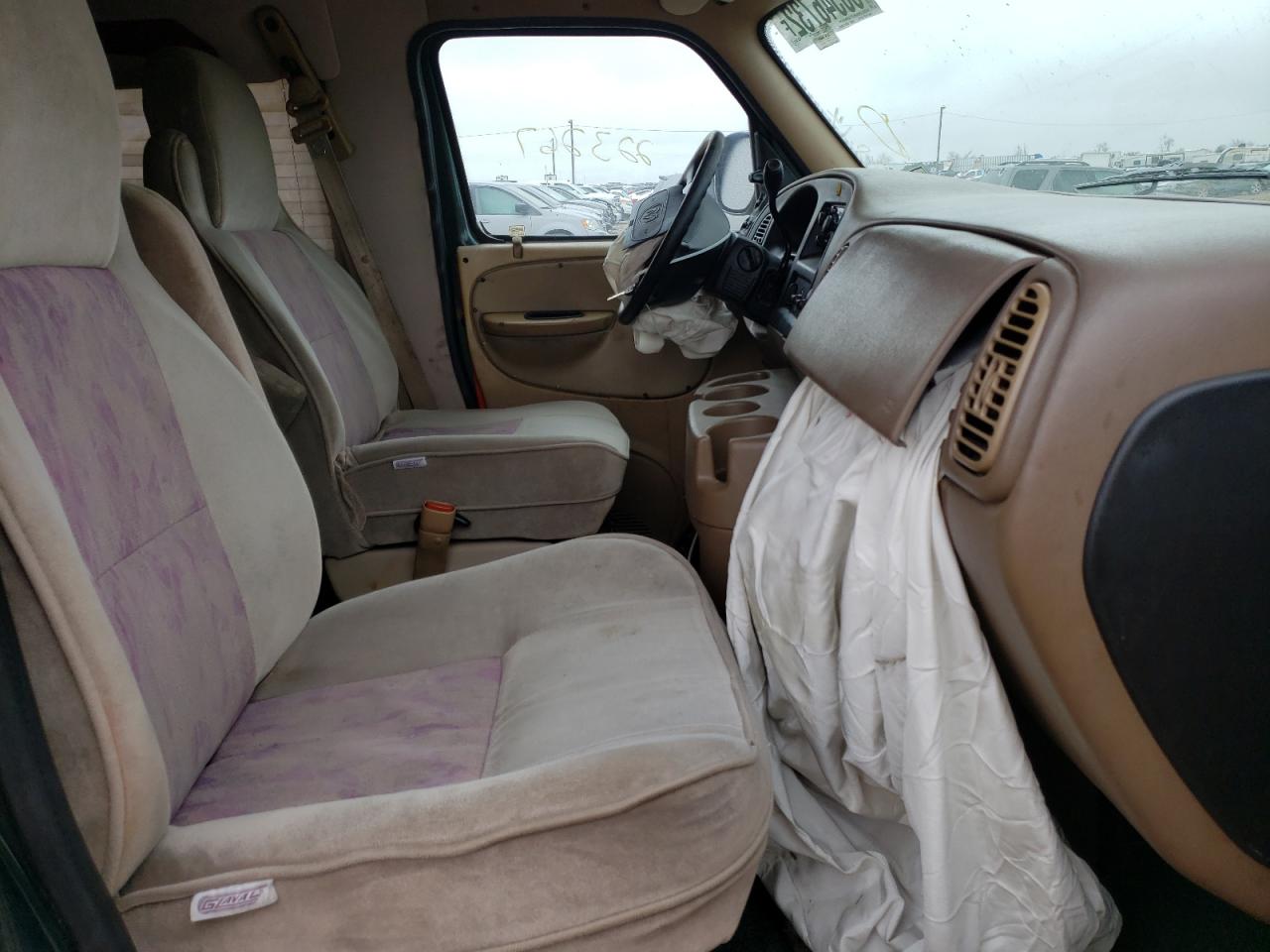 Photo 5 from auction – 1999 DODGE RAM VAN B1 with VIN 2B6HB11Y2XK515196