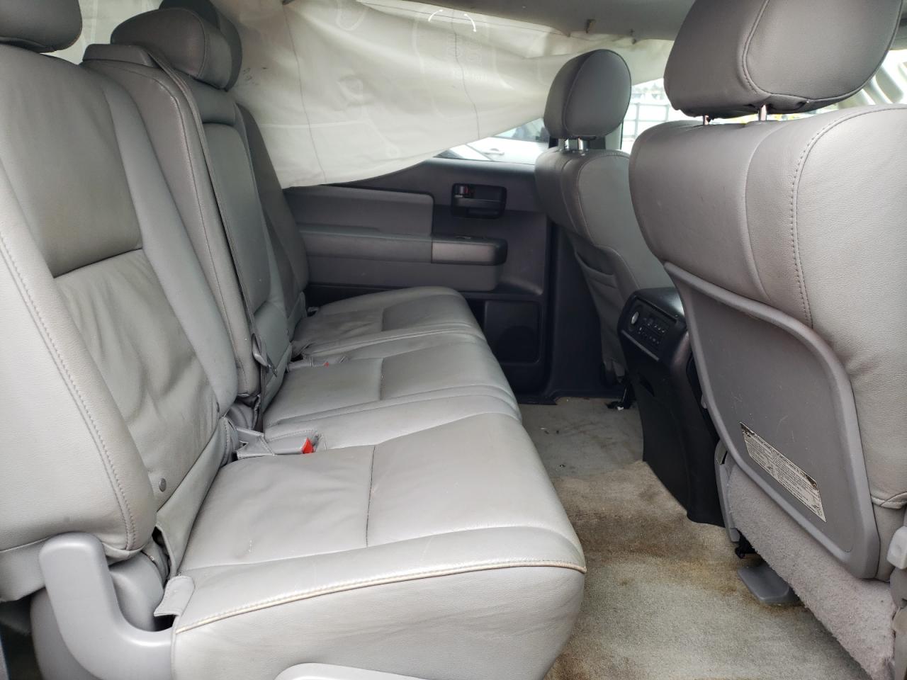 Photo 6 from auction – 2011 TOYOTA SEQUOIA SR with VIN 5TDZY5G19BS034093