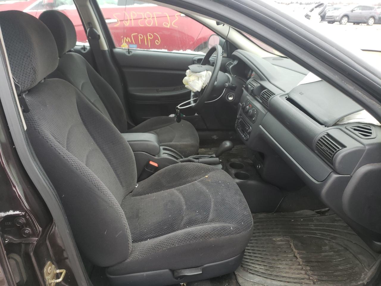 Photo 5 from auction – 2004 DODGE STRATUS SX with VIN 1B3EL46X34N161140