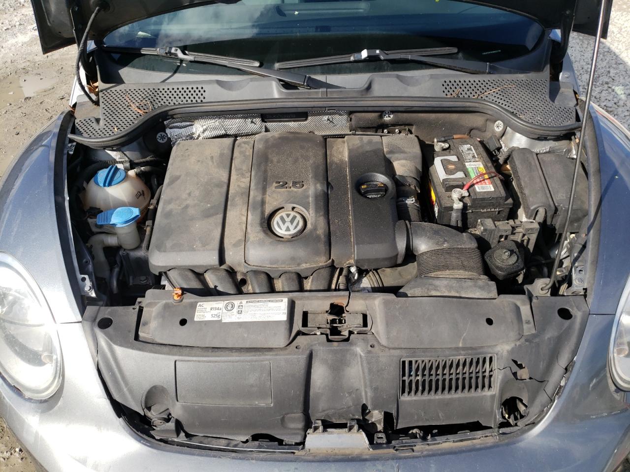 Photo 7 from auction – 2012 VOLKSWAGEN BEETLE with VIN 3VWJP7AT8CM622166