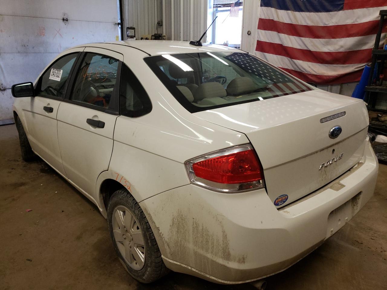 Photo 3 from auction – 2009 FORD FOCUS S with VIN 1FAHP34N89W233887