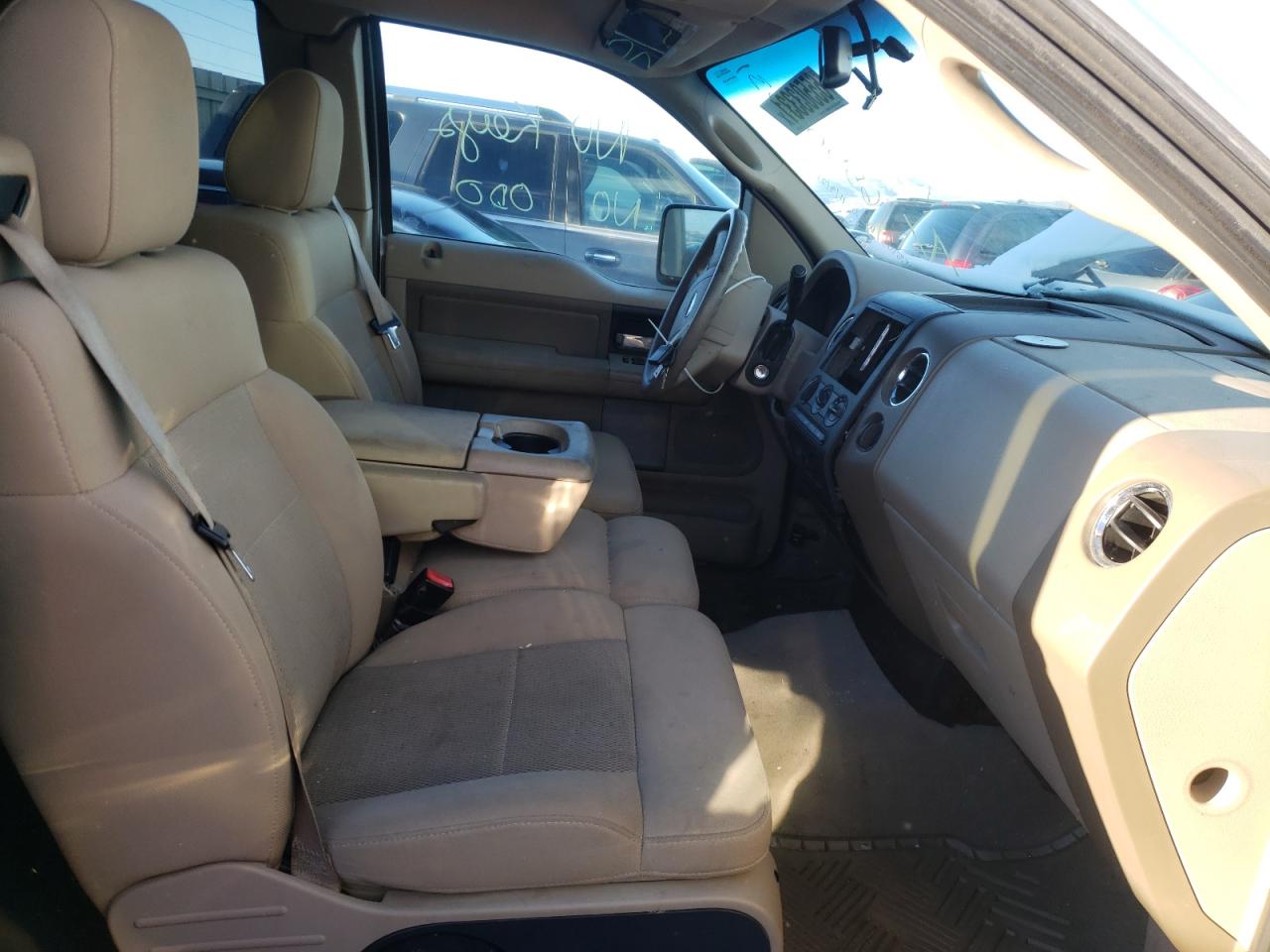 Photo 5 from auction – 2006 FORD F150 with VIN 1FTPX14536NA72005