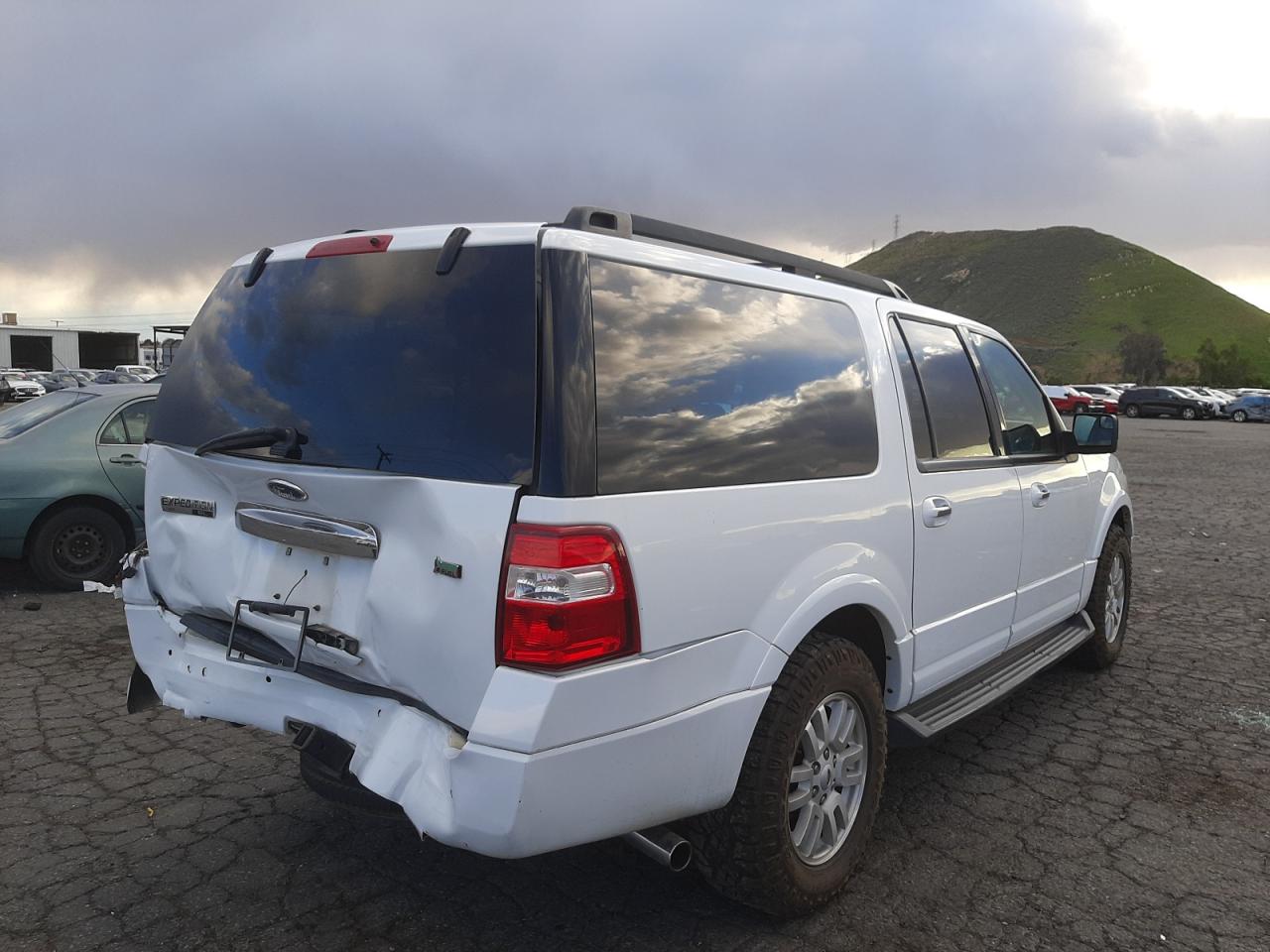 Photo 4 from auction – 2014 FORD EXPEDITION with VIN 1FMJK1H54EEF59562