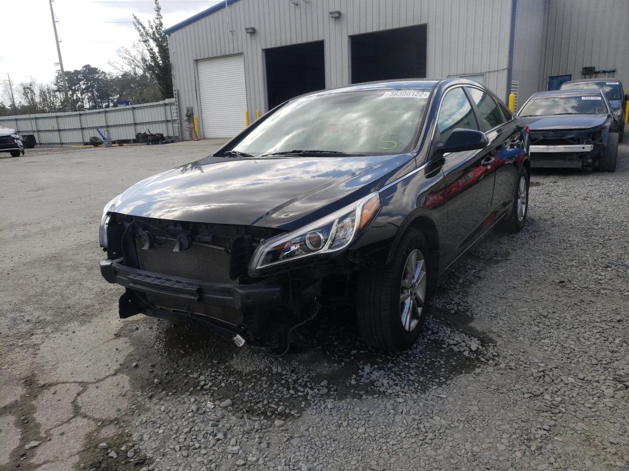 Photo 2 from auction – 2017 HYUNDAI SONATA SE with VIN 5NPE24AF5HH521899