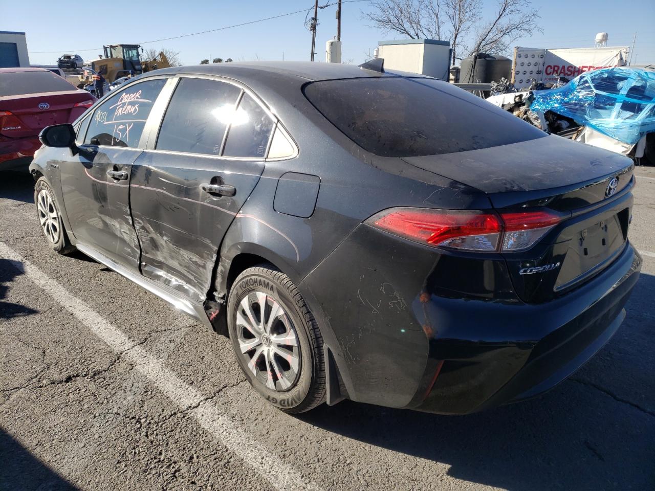 Photo 3 from auction – 2021 TOYOTA COROLLA LE with VIN JTDEAMDE8MJ003065