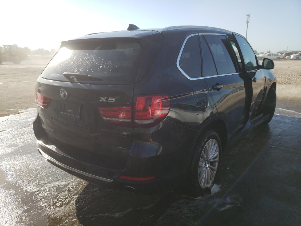 Photo 4 from auction – 2016 BMW X5 XDRIVE3 with VIN 5UXKR0C54G0S94081