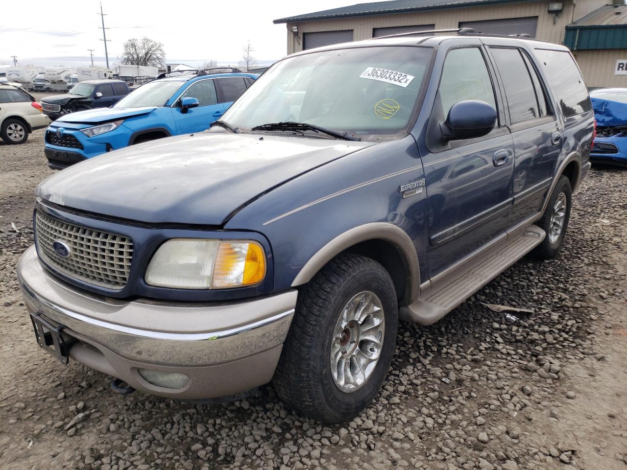 Photo 2 from auction – 2001 FORD EXPEDITION with VIN 1FMFU18L01LB42203