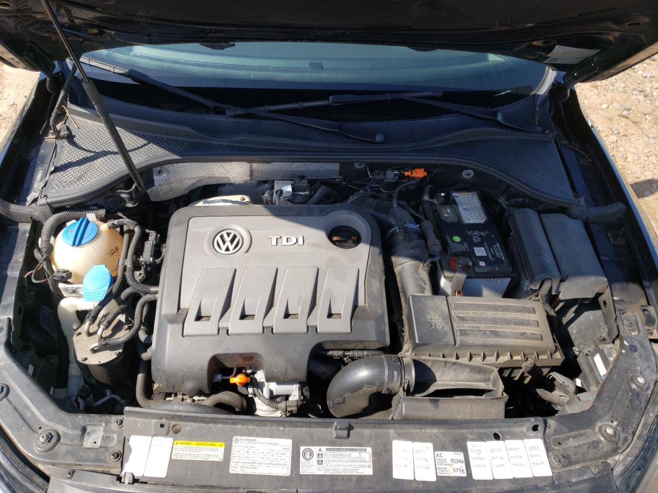 Photo 7 from auction – 2013 VOLKSWAGEN PASSAT SE with VIN 1VWBN7A30DC106624