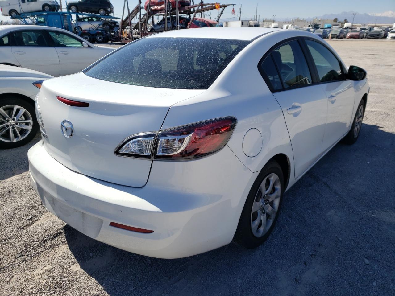 Photo 4 from auction – 2012 MAZDA 3 I with VIN JM1BL1UF0C1528866