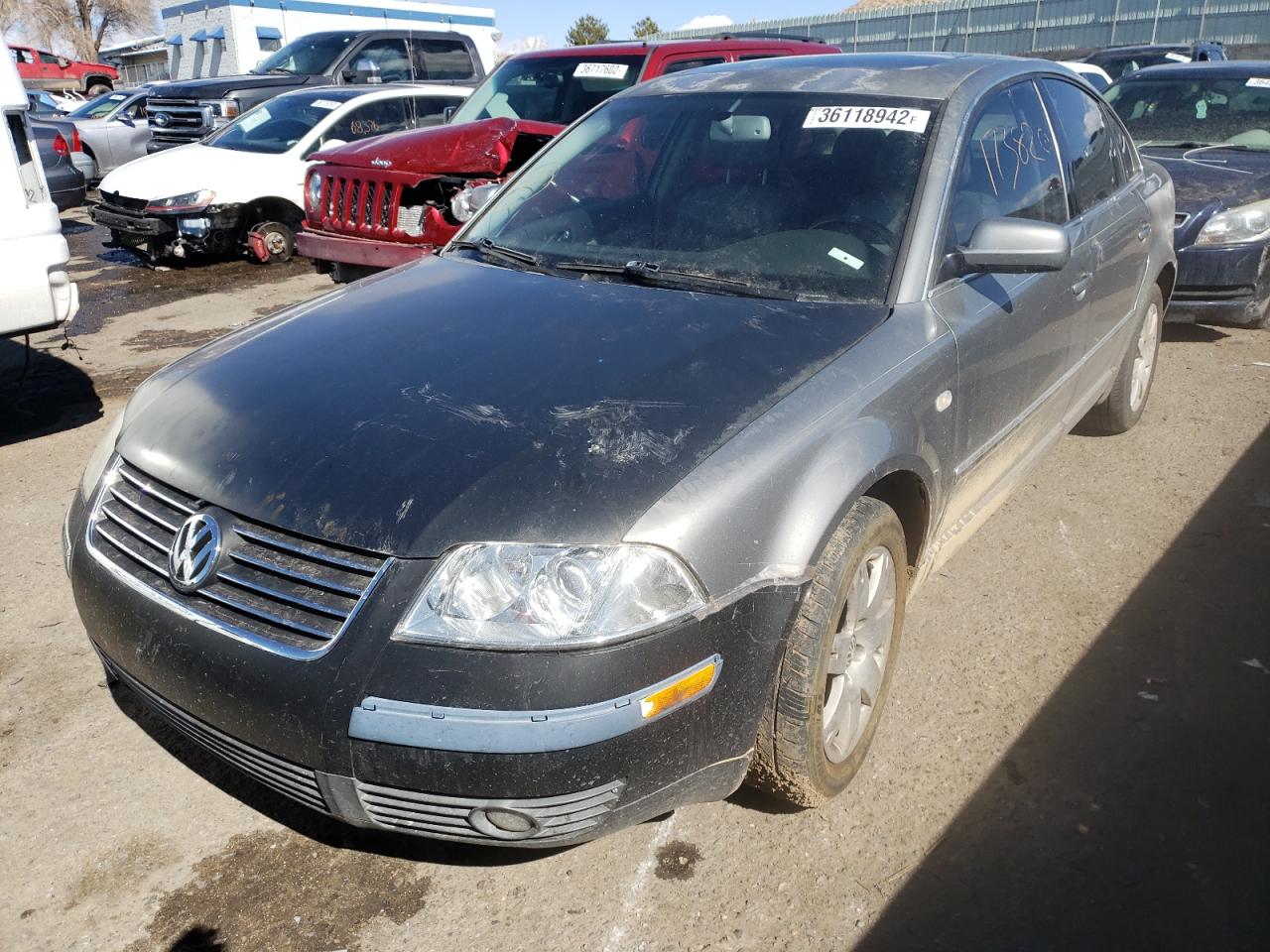 Photo 2 from auction – 2003 VOLKSWAGEN PASSAT GLX with VIN WVWRH63B63P192522