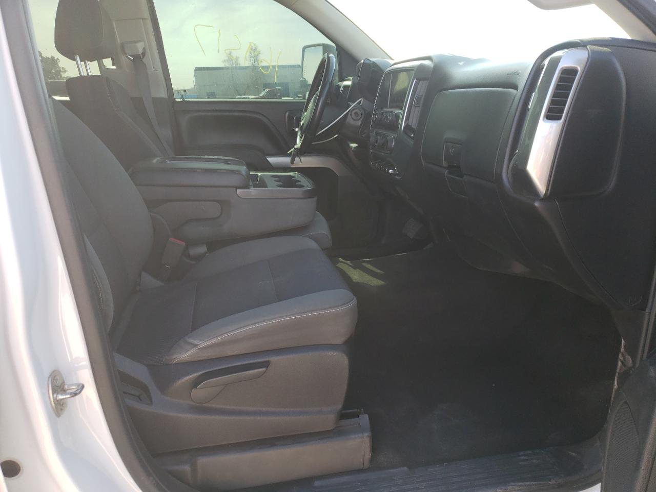 Photo 5 from auction – 2014 CHEVROLET SILVERADO with VIN 3GCUKREC2EG400745
