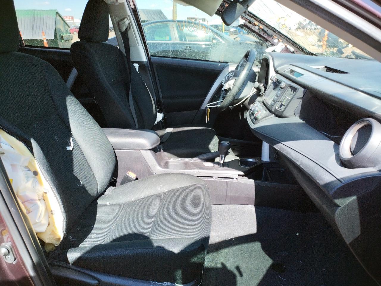 Photo 5 from auction – 2017 TOYOTA RAV4 LE with VIN 2T3ZFREV5HW343988