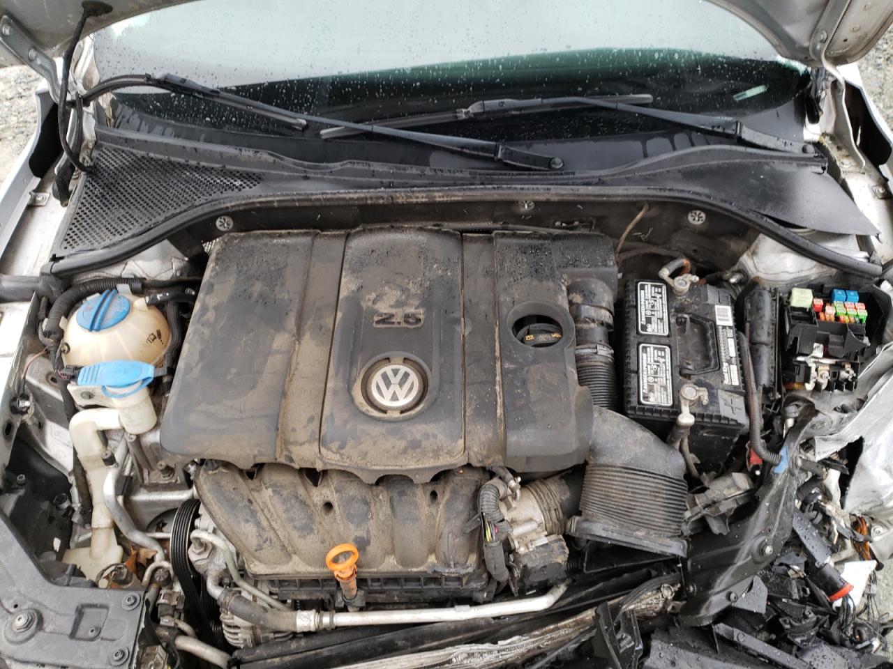 Photo 7 from auction – 2012 VOLKSWAGEN PASSAT SEL with VIN 1VWCH7A31CC058528