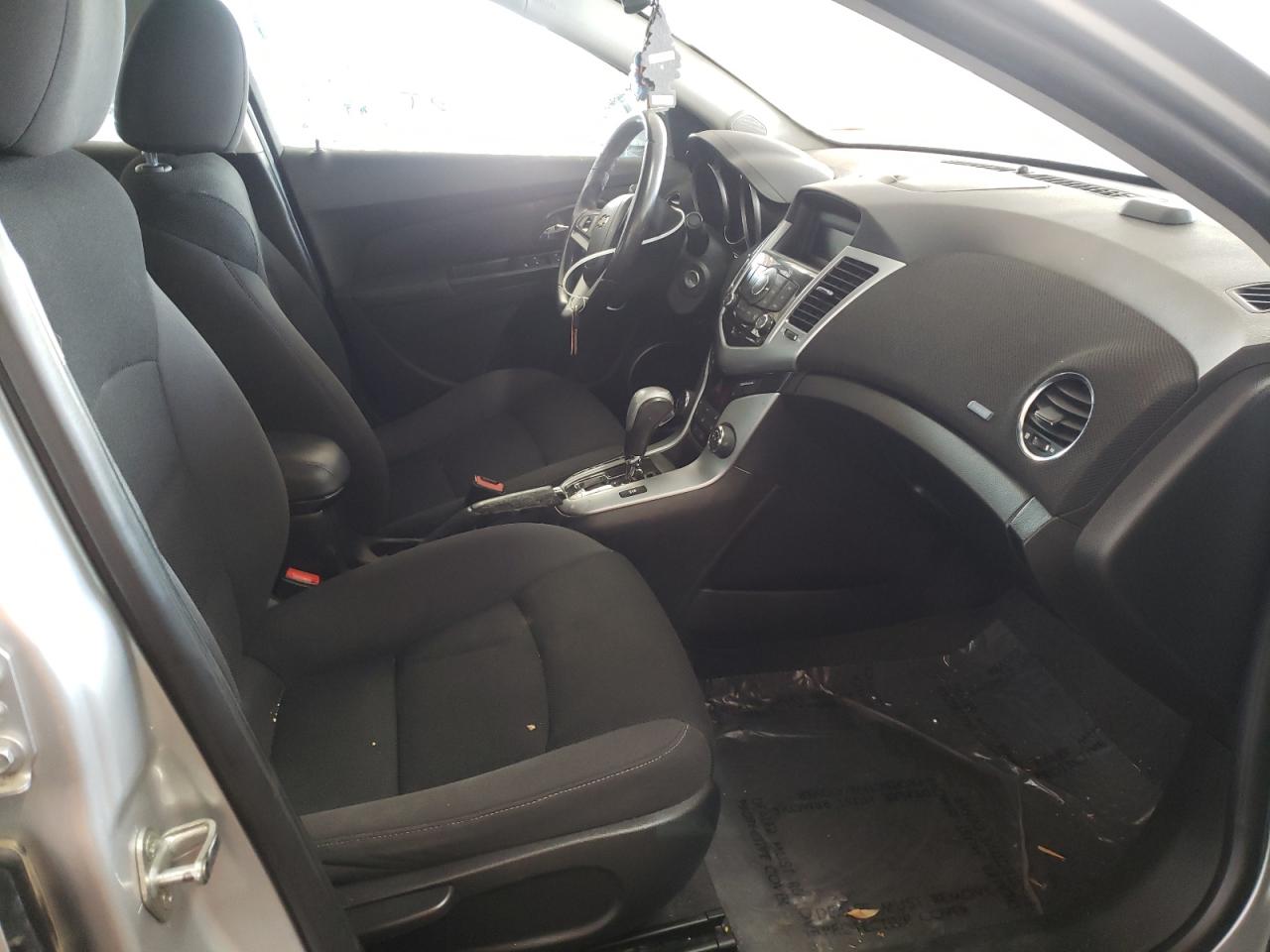 Photo 5 from auction – 2012 CHEVROLET CRUZE LT with VIN 1G1PG5SC3C7122998
