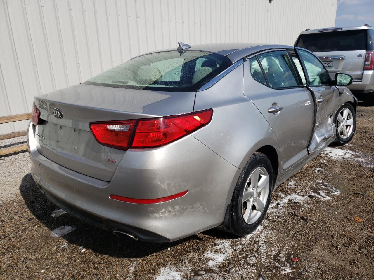 Photo 4 from auction – 2015 KIA OPTIMA LX with VIN 5XXGM4A73FG447869