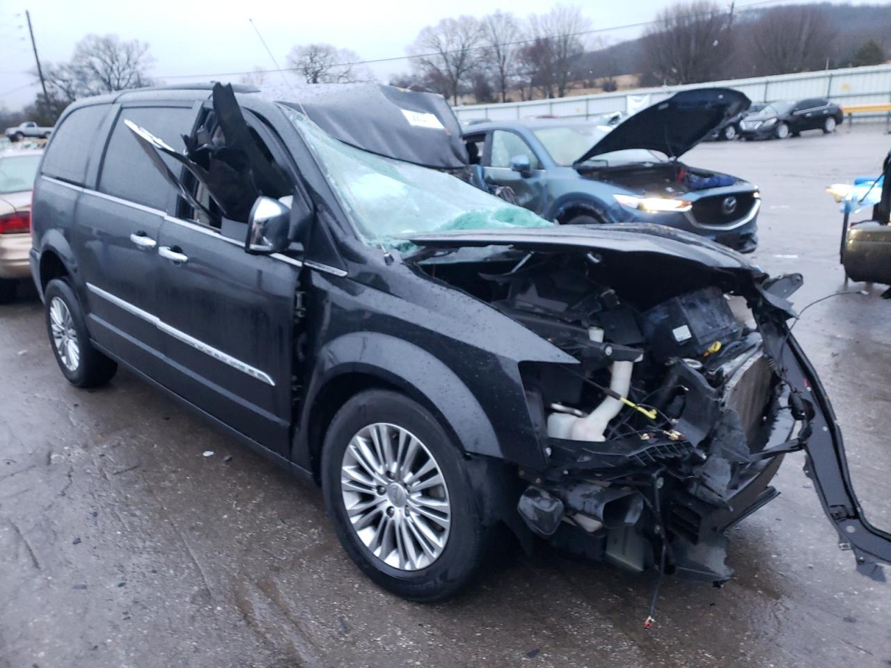 CHRYSLER TOWN & COU 2013 with VIN 2C4RC1CG9DR786695 - Photo from auction
