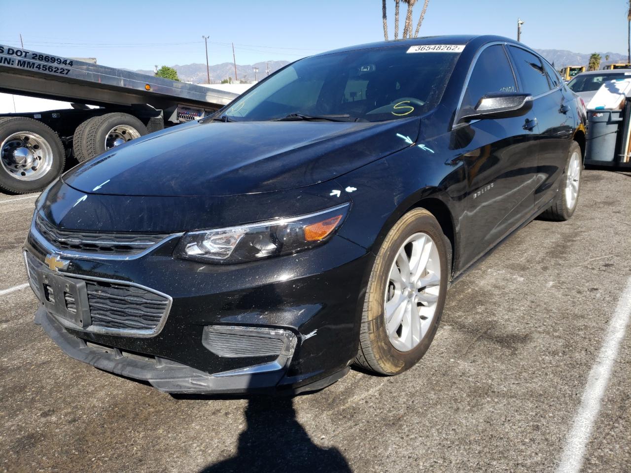 Photo 2 from auction – 2018 CHEVROLET MALIBU LT with VIN 1G1ZD5ST4JF182292