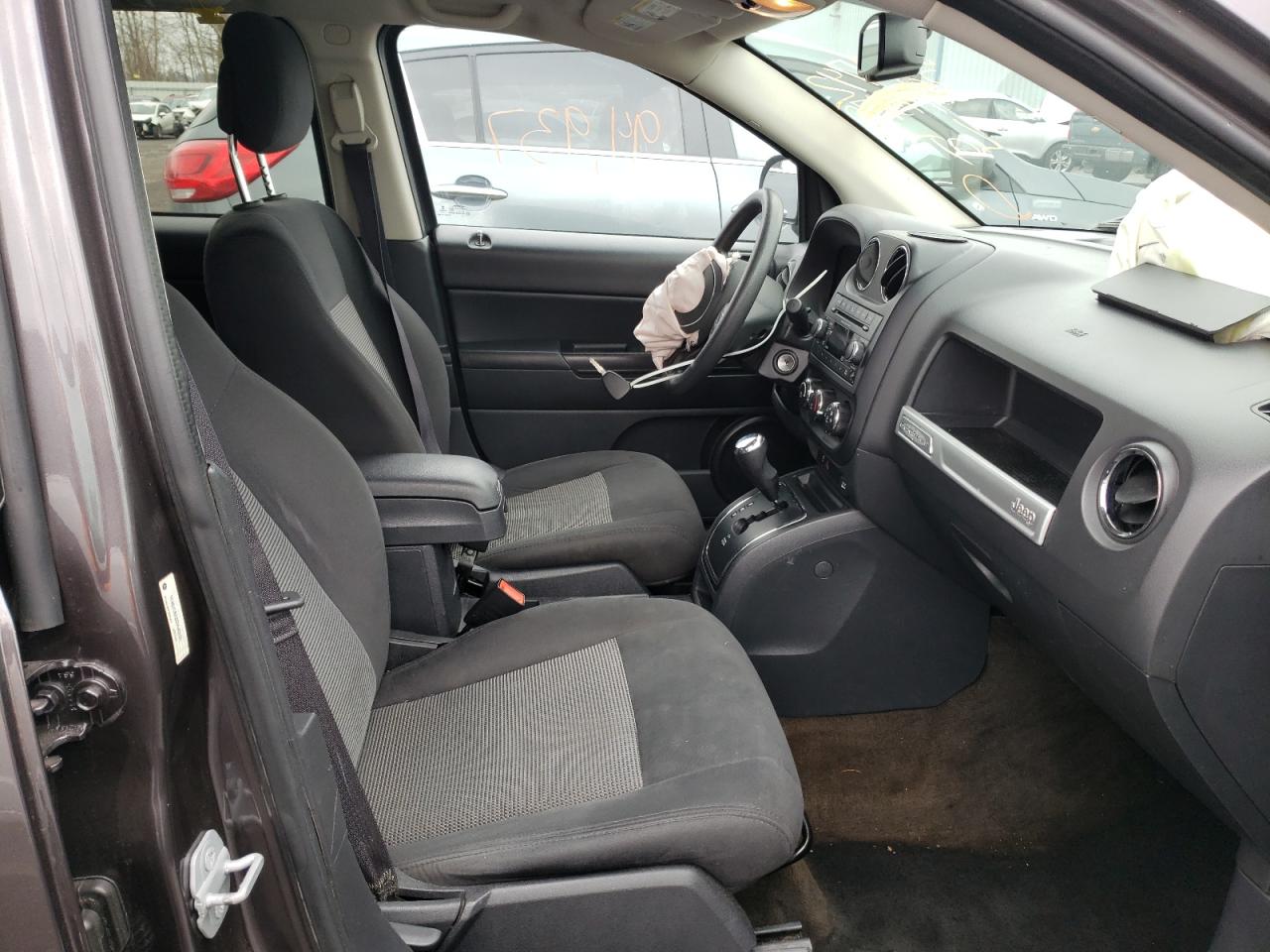 Photo 5 from auction – 2016 JEEP COMPASS SP with VIN 1C4NJCBA5GD648656