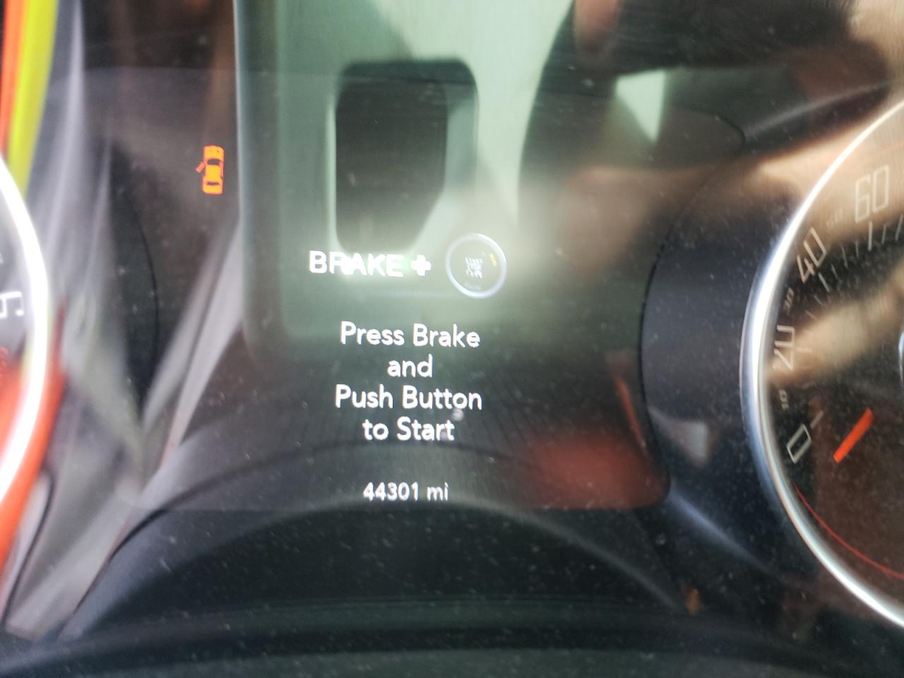 Photo 8 from auction – 2018 DODGE CHALLENGER with VIN 2C3CDZAG3JH259150